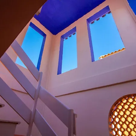 Lovely In With Kitchen