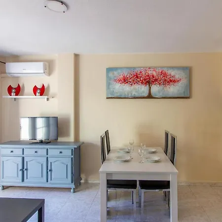 Daire Lovely In With Kitchen *